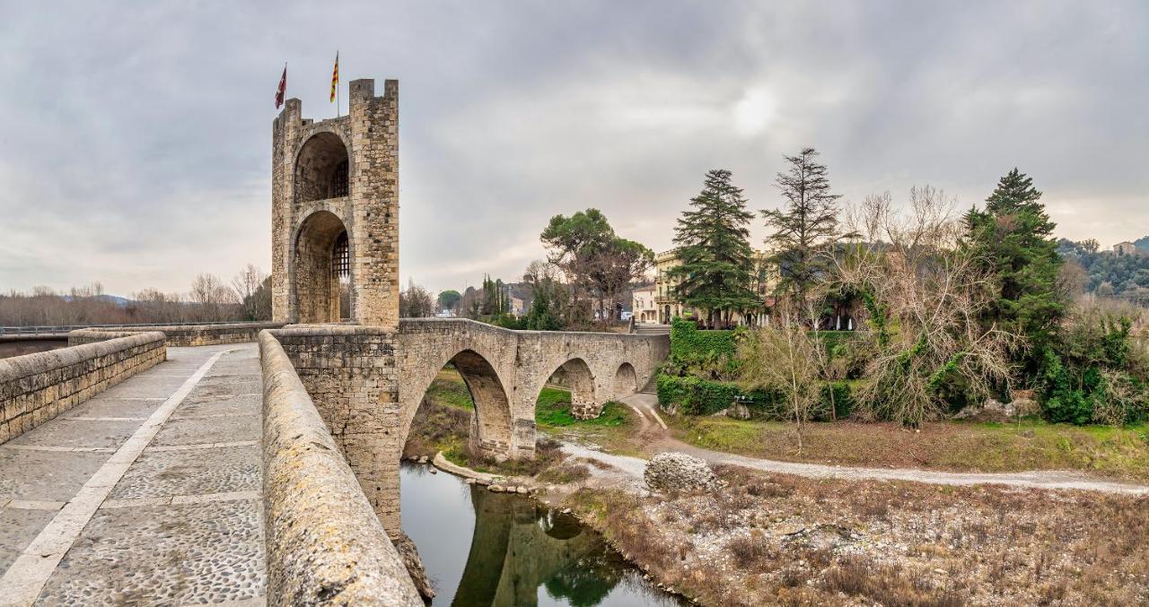 Hotel Els Jardins De La Martana à Besalú Extérieur photo