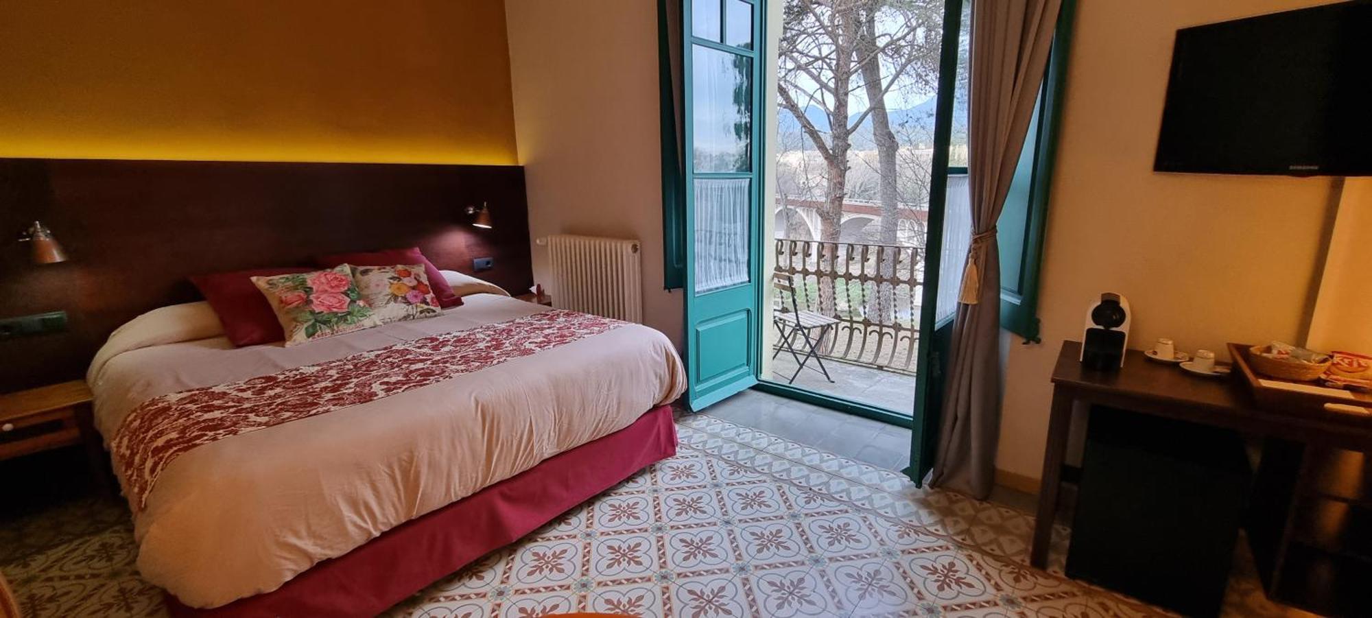 Hotel Els Jardins De La Martana à Besalú Extérieur photo