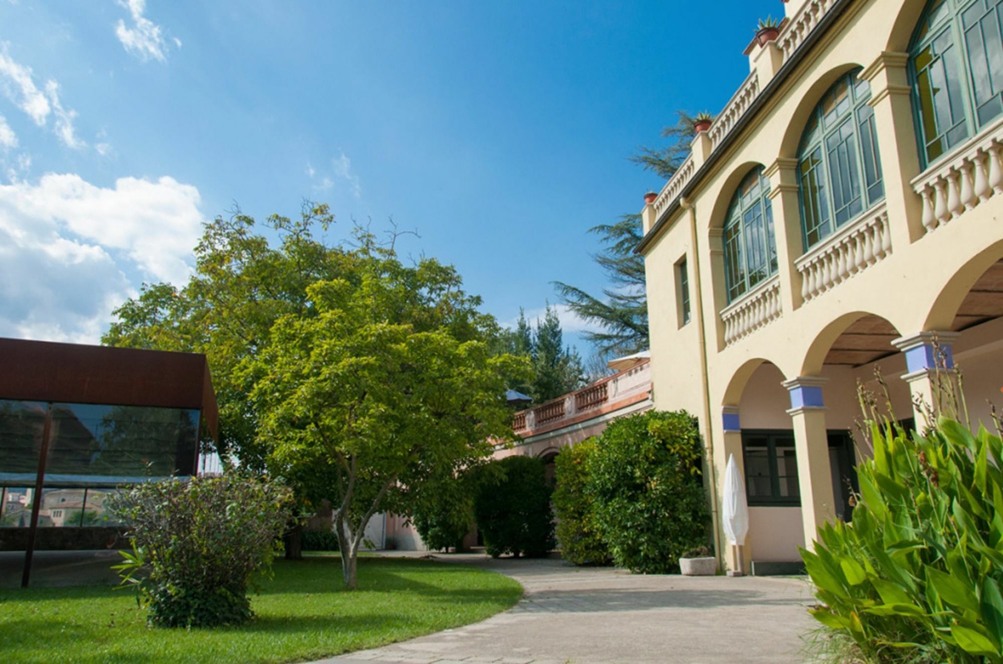 Hotel Els Jardins De La Martana à Besalú Extérieur photo